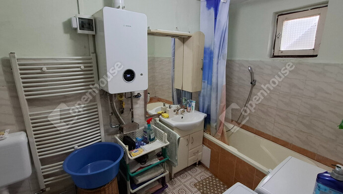 10. kép | Fürdő | Eladó Családi ház, Sátoraljaújhely (#179658)