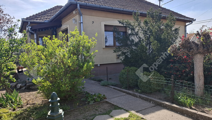 2. kép | Eladó Családi ház, Tápiószentmárton (#181330)