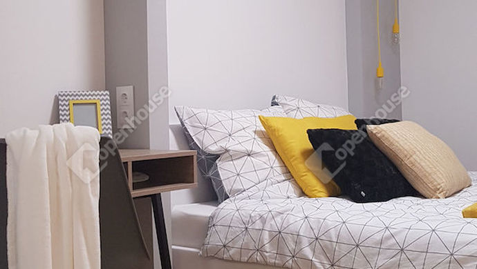 11. kép | Kiadó Sorház, Debrecen (#139996)