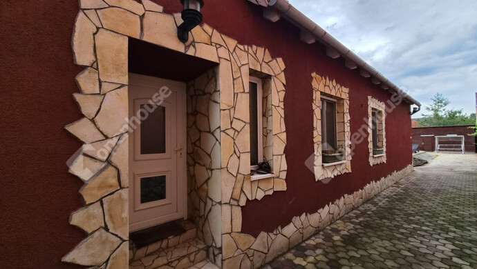 1. kép | Eladó Családi ház, Pápa (#182554)