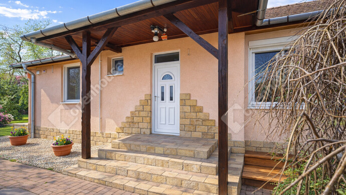 9. kép | tavaszi illusztráció | Eladó Családi ház, Algyő (#179972)