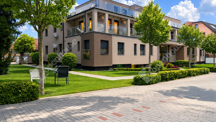 0. kép | Bejárat | Eladó Társasházi lakás, Székesfehérvár (#180122)