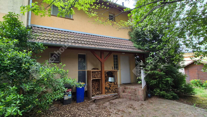 1. kép | Eladó Társasházi lakás, Üllő (#181118)