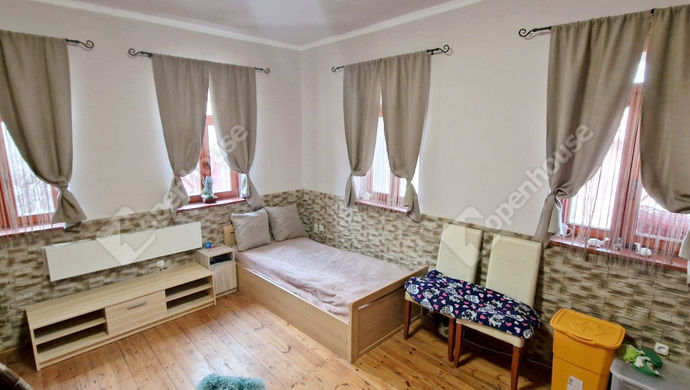 1. kép | Szoba 21,5 m2 | Eladó Családi ház, Berente (#173437)
