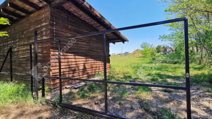 8. kép | Bejárat a telekre | Eladó Telek, Pázmánd (#181887)