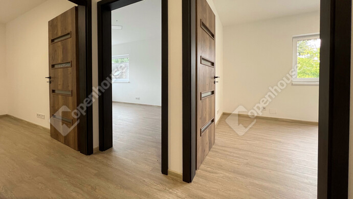 8. kép | Eladó Téglaépítésű lakás, Balatonszárszó (#177866)