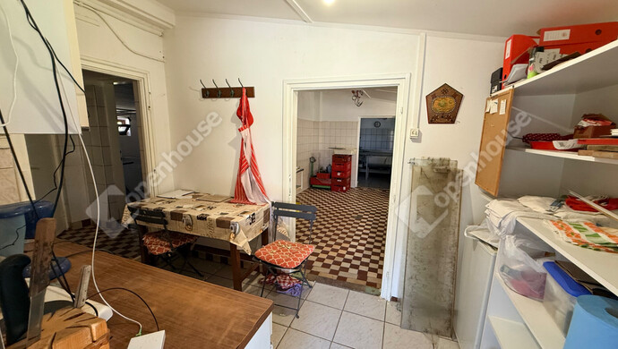 44. kép | Húsüzem. | Eladó Családi ház, Pilis (#178002)