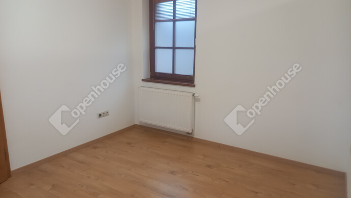 38. kép | Eladó Családi ház, Pápa (#178516)