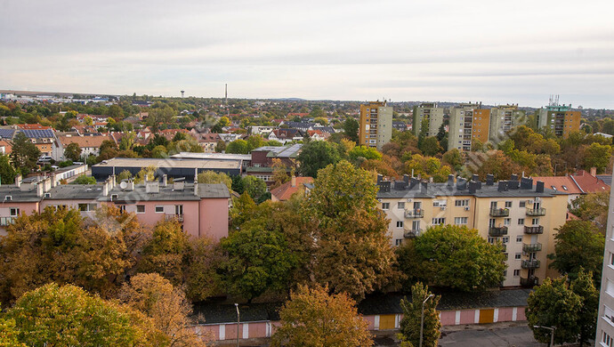 10. kép | Eladó három szoba hallos, felújított lakás | Eladó Társasházi lakás, Székesfehérvár (#184667)