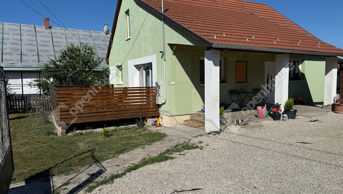 0. kép | Eladó Családi ház, Balatonfőkajár (#182146)