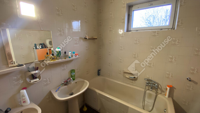 7. kép | Emeleti fürdő | Eladó Családi ház, Csorna (#181203)