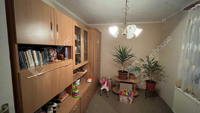 5. kép | Hátsó ház | Eladó Családi ház, Juta (#178806)