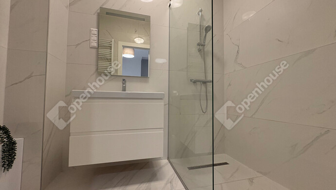 11. kép | Kiadó Sorház, Debrecen (#180289)