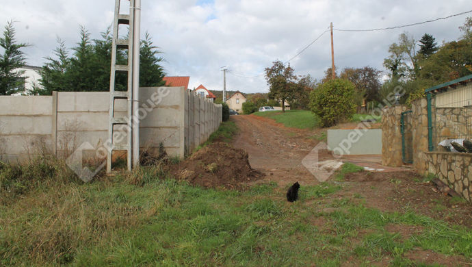 17. kép | Terv szerinti második út elkészítése folyamatban van. | Eladó Családi ház, Kőszeg (#165809)