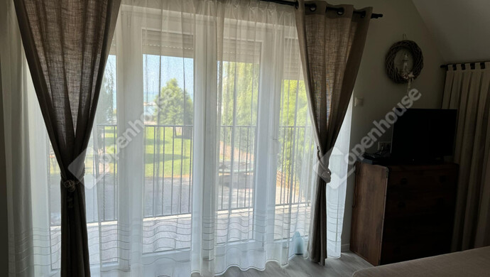 24. kép | Eladó Családi ház, Balatonkenese (#177685)