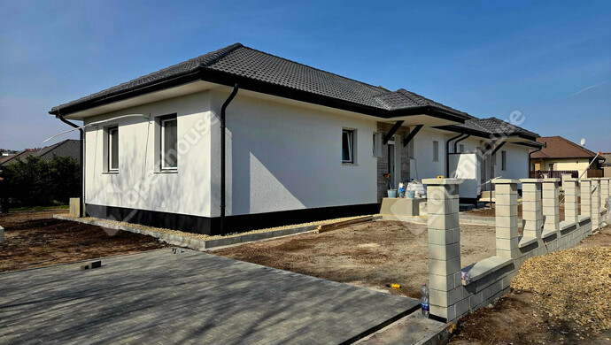 2. kép | Velence eladó családi ház | Eladó Ikerház, Velence (#179927)