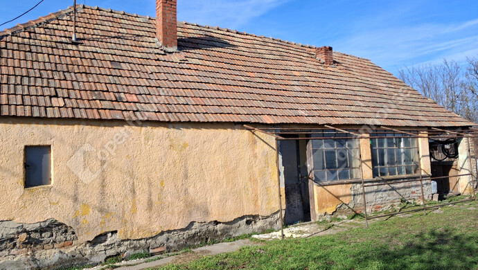 0. kép | Eladó Családi ház, Ács (#180185)