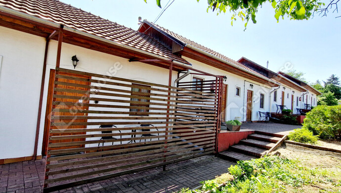 1. kép | Eladó Panzió, Tiszafüred (#175589)