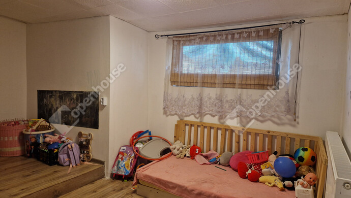 18. kép | Eladó Családi ház, Bana (#178653)