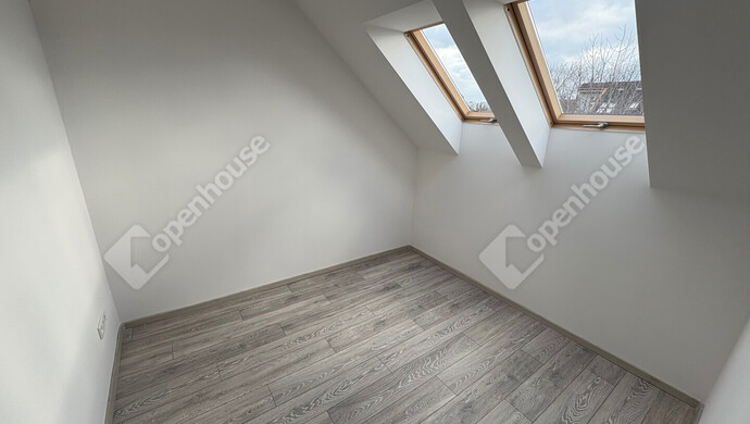 1. kép | Eladó Iroda, Debrecen (#180329)