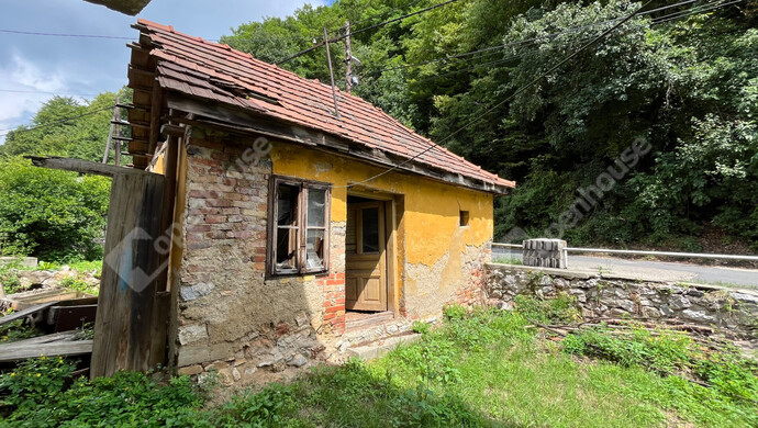 13. kép | Ház mögötti fatároló 2 | Eladó Családi ház, Miskolc (#176394)