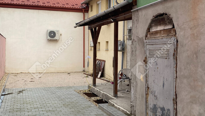 18. kép | Eladó Üzleti ingatlan, Komárom (#180876)