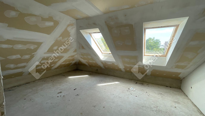 1. kép | Eladó négy lakás, két üzlethelyiség egyben, Pétfürdő | Eladó Családi ház, Pétfürdő (#159023)