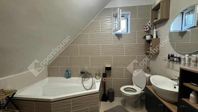 16. kép | Eladó családi ház Várpalotán | Eladó Családi ház, Várpalota (#178754)