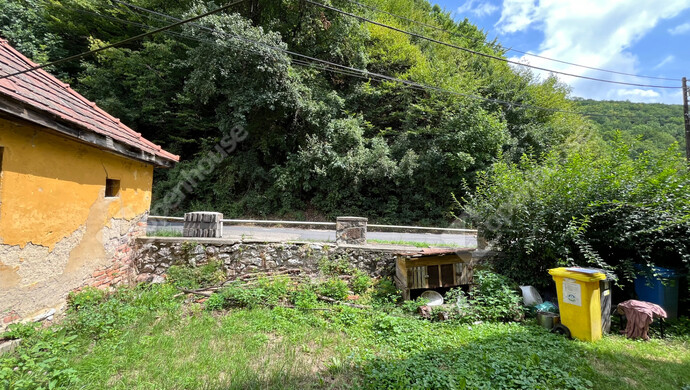 7. kép | Bejárat látképe az utca felé | Eladó Családi ház, Miskolc (#176394)