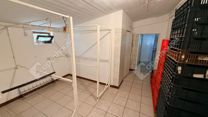 51. kép | Húsüzem | Eladó Családi ház, Pilis (#178002)