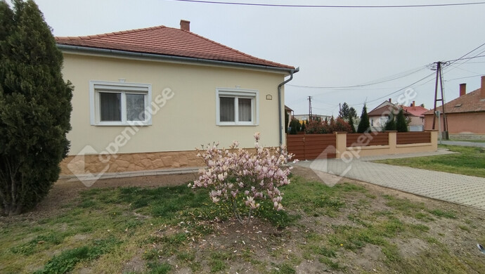 1. kép | Eladó Családi ház, Csorna (#181047)