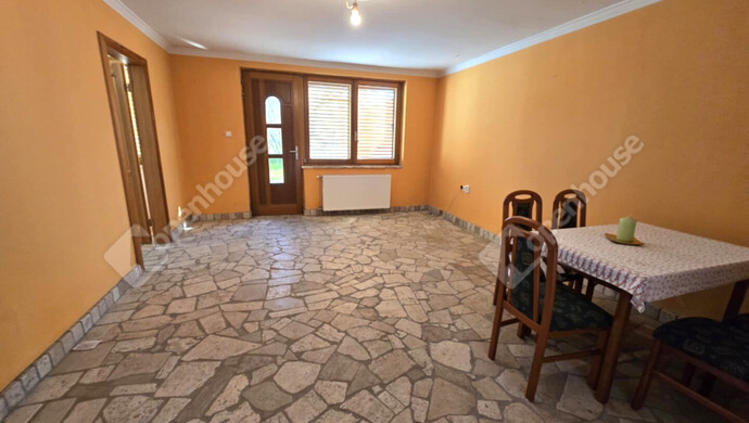 2. kép | Eladó Családi ház, Komárom (#176293)