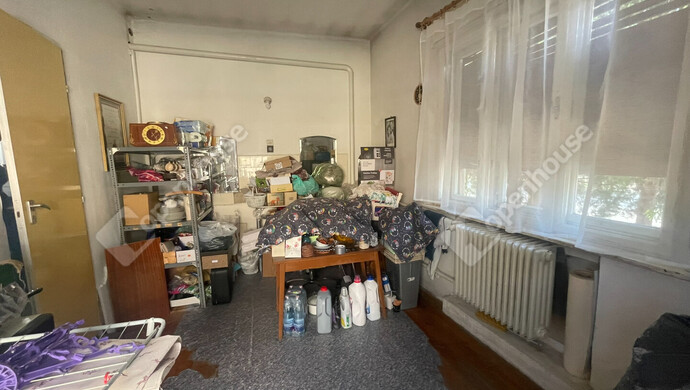 8. kép | Külön bejáratú helyiség | Eladó Családi ház, Komárom (#170232)