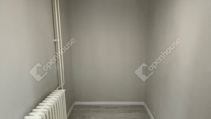 5. kép | Gardrób | Eladó Társasházi lakás, Tatabánya (#181124)