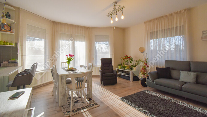 1. kép | Eladó Családi ház, Algyő (#179972)