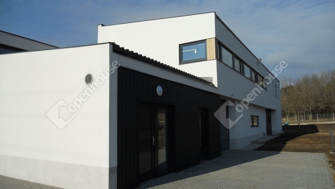 0. kép | Eladó Ipari ingatlan, Tatabánya (#131328)