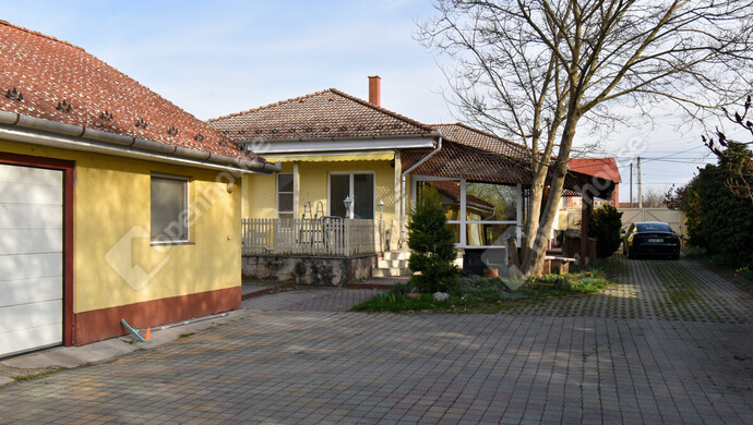 0. kép | Eladó Családi ház, Szeged (#180622)