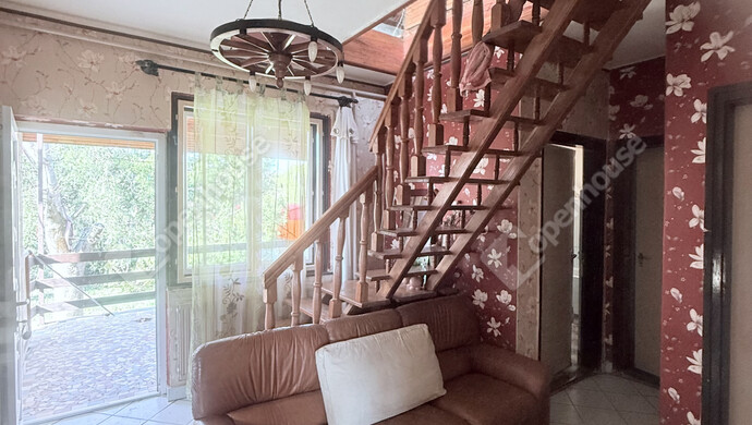 1. kép | Eladó Családi ház, Bakonyszentlászló (#181054)