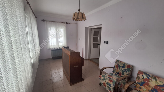 1. kép | Eladó Családi ház, Ajka (#178760)