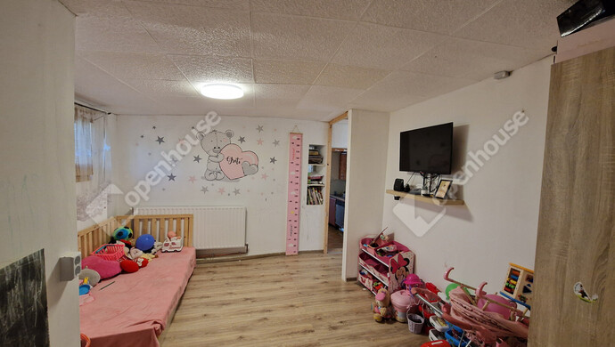 11. kép | Eladó Családi ház, Bana (#178653)