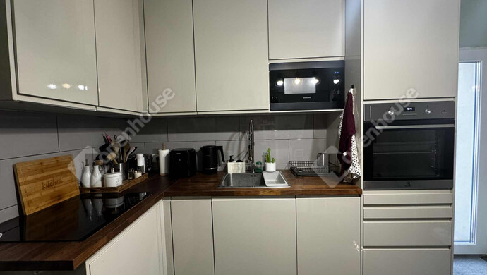 4. kép | Eladó családi ház Várpalotán | Eladó Családi ház, Várpalota (#178754)