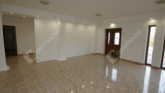 2. kép | Eladó lakás, iroda, üzlethelyiség | Eladó Társasházi lakás, Székesfehérvár (#180780)