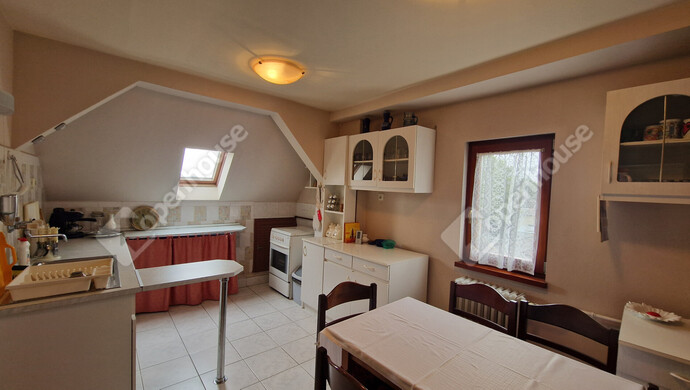 30. kép | Eladó Családi ház, Bábolna (#177258)