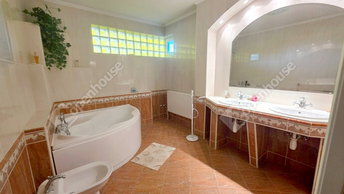 10. kép | Eladó Családi ház, Miskolc (#177561)