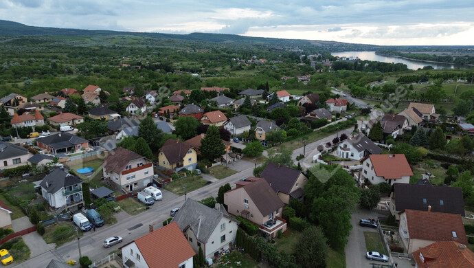 44. kép | Eladó Családi ház, Nyergesújfalu (#181660)