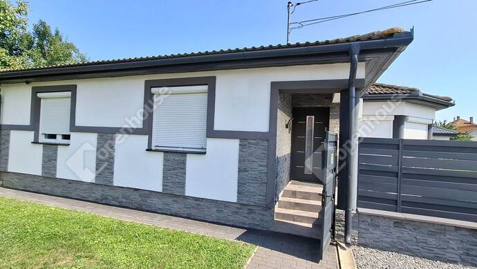 14. kép | Bejárat | Eladó Családi ház, Sárospatak (#176426)