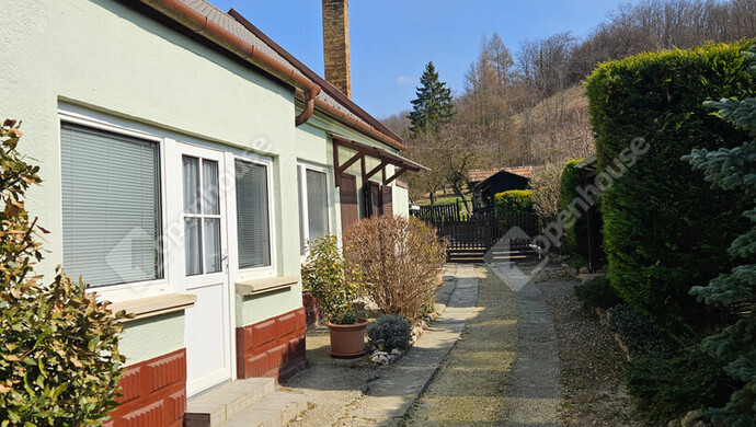 1. kép | Eladó Családi ház, Tényő (#180363)