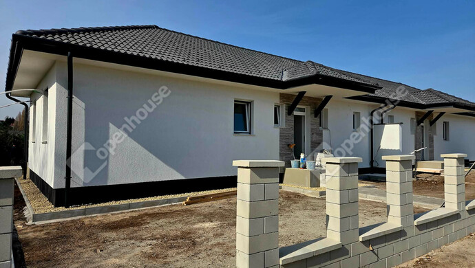 1. kép | Velence eladó családi ház | Eladó Ikerház, Velence (#179927)