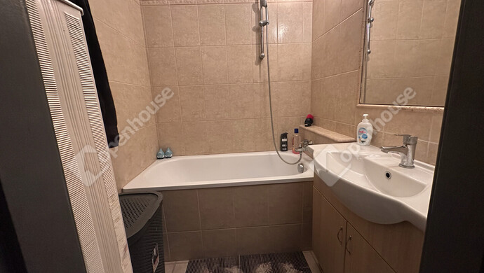 9. kép | Eladó lakás Oroszlányon | Eladó Társasházi lakás, Oroszlány (#180084)