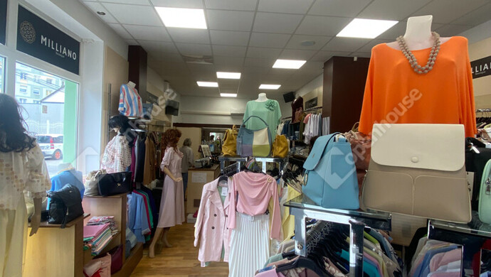 1. kép | Eladó Üzleti ingatlan, Komárom (#180876)